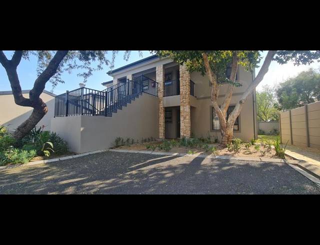 2 BEDROOM APARTMENT FOR SALE IN BURGUNDY ESTATE